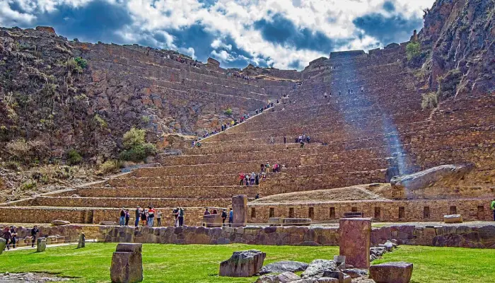 Tour Ollantaytambo